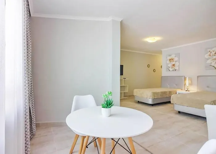 Cozy Parque Santiago Ii * بلايا ذي لاس أميريكاس